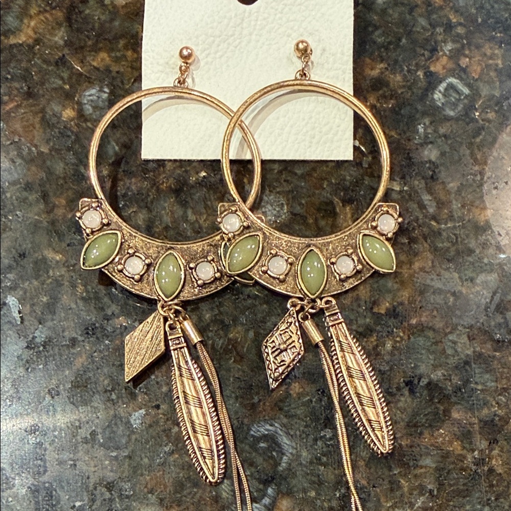 NWT FP Winona Elegant Gold and Green Hoop Earrings - Picture 13 of 13